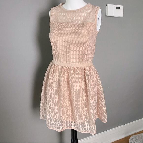 Gorge Maje embroidered overlay fit & flair dress small - Picture 2 of 11